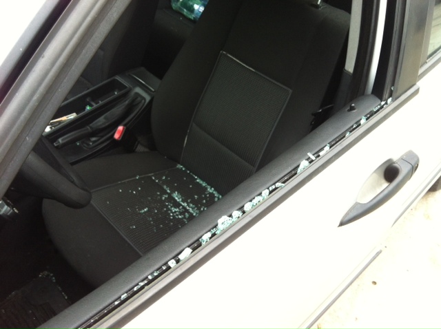 Seitenscheibentausch Seitenscheibe Carcompany Wien Schwechat Seitenscheiben Autoglas Scheibe Scheiben Verglasung